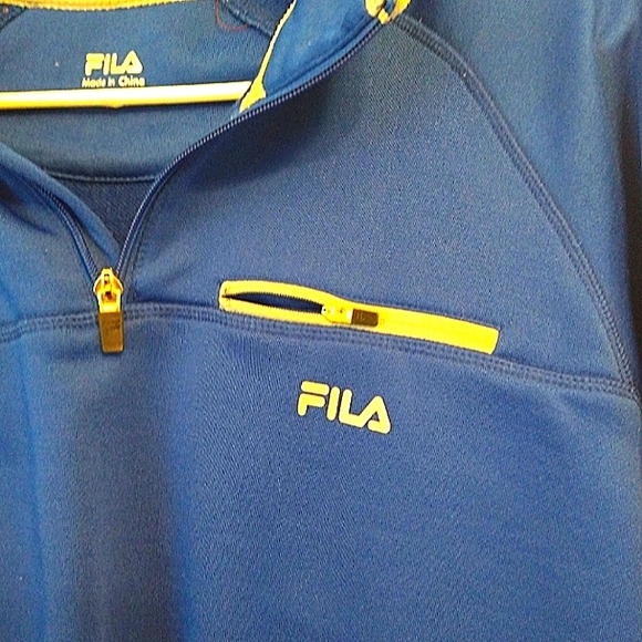 FILA Mens Large activewear shirt Blue and Gray with zip neck Pre Loved - Picture 2 of 7